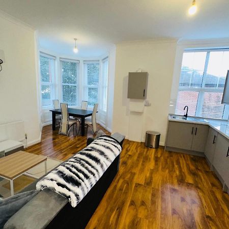 St Leonards-on-Sea Newly Refurbished Two Bedrooms Flat מראה חיצוני תמונה