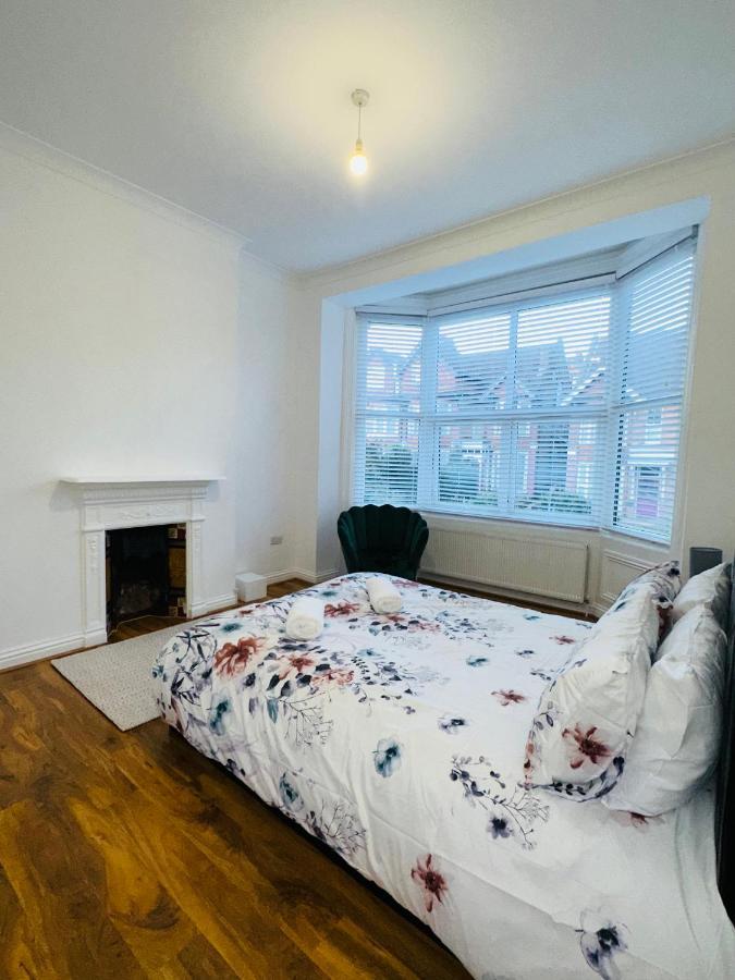 St Leonards-on-Sea Newly Refurbished Two Bedrooms Flat מראה חיצוני תמונה