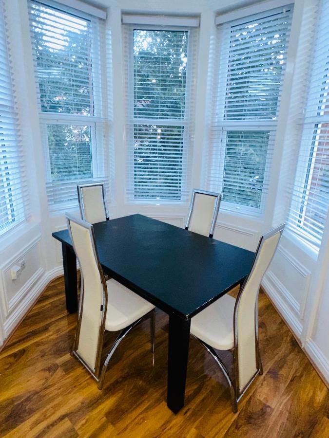 St Leonards-on-Sea Newly Refurbished Two Bedrooms Flat מראה חיצוני תמונה